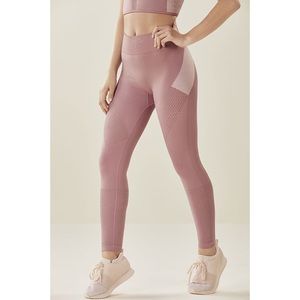 Fabletics Seamless Leggings NWT